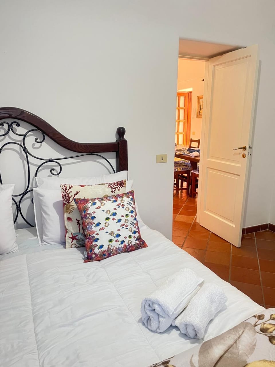 Bed, Photo of the whole room, Bedroom, towels, wardrobe