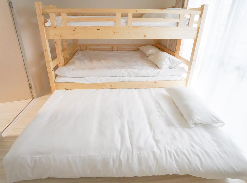 Photo of the whole room, Bedroom, bunk bed