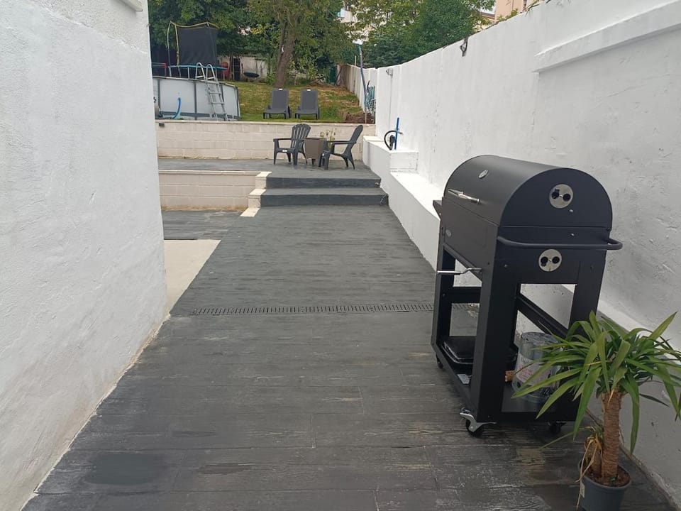 BBQ facilities, Balcony/Terrace