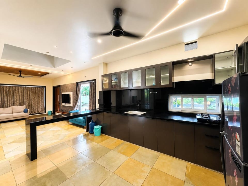 Bluewater Farms 2BR Villa with pool by Homeyhuts Villa in Telangana