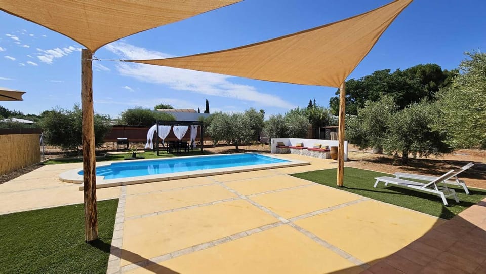 BBQ facilities, Garden, Solarium, Garden view, Pool view, Swimming pool