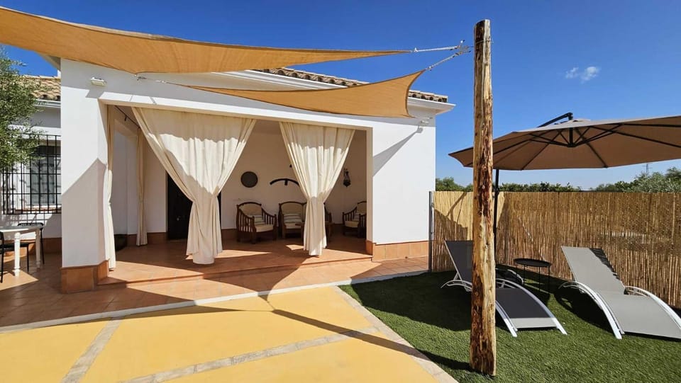 Property building, Garden, Solarium, Garden view