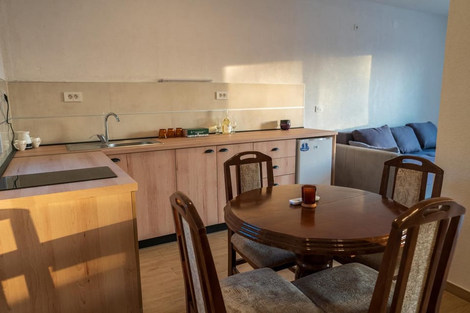 Sunset Villa Apartments Villa in Municipality of Ohrid, North Macedonia