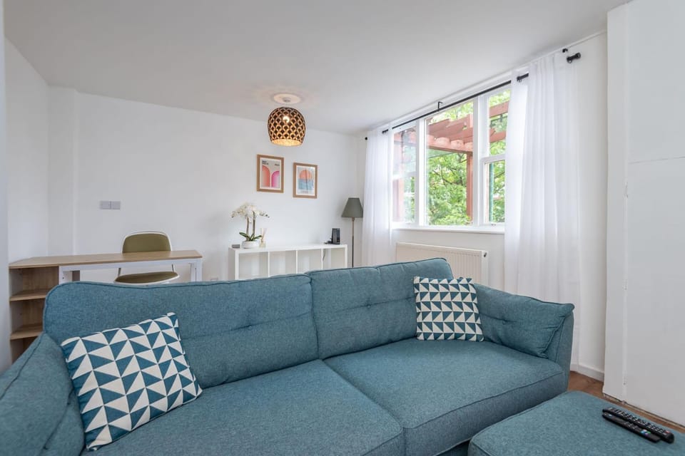 Quirky 1BD Flat Heart of Sydenham Apartment in London Borough of Southwark