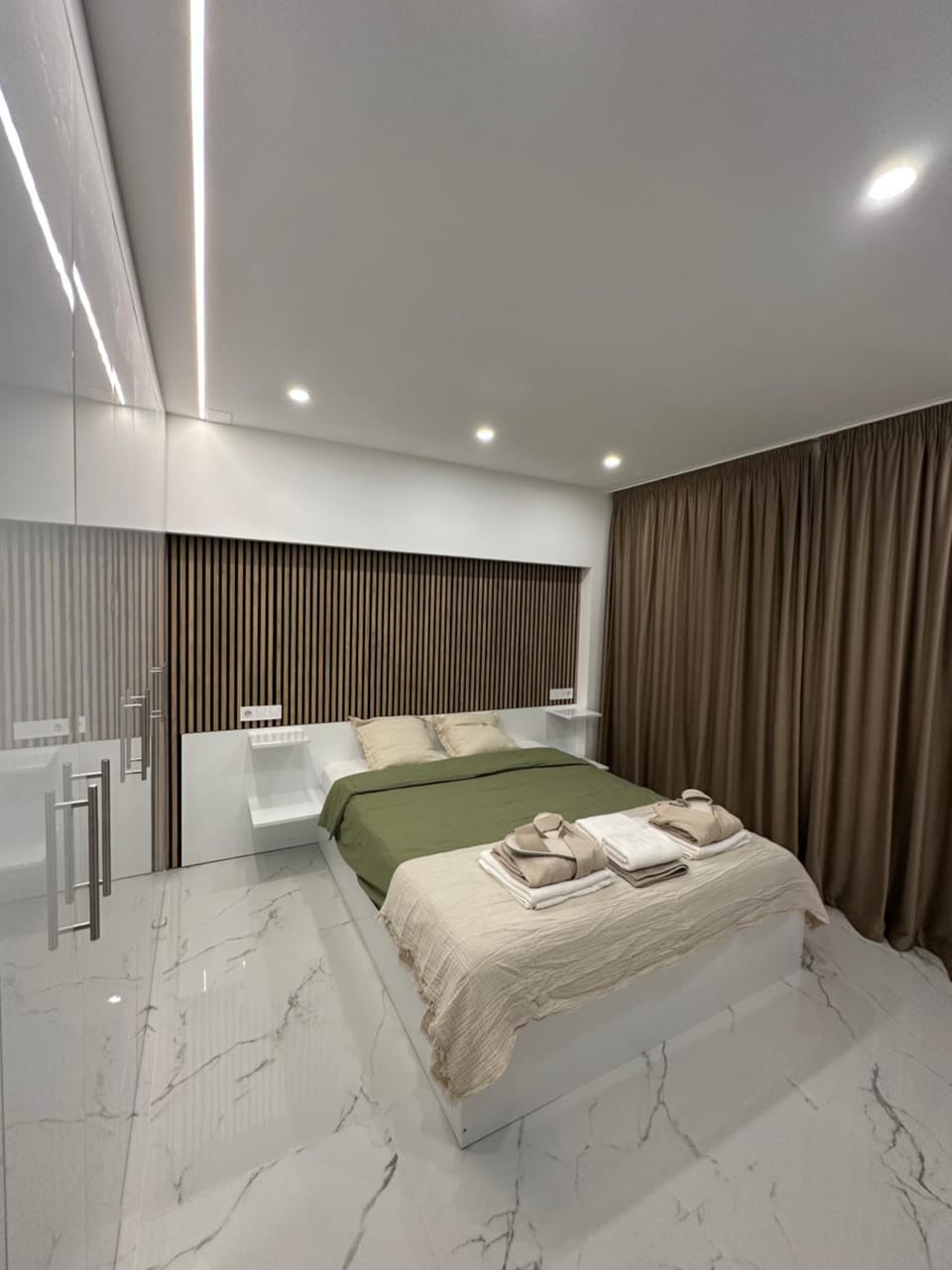 Apartament de Lux cu 3 Camere - Zonă Centrală Ion Mihalache Apartment in Bucharest