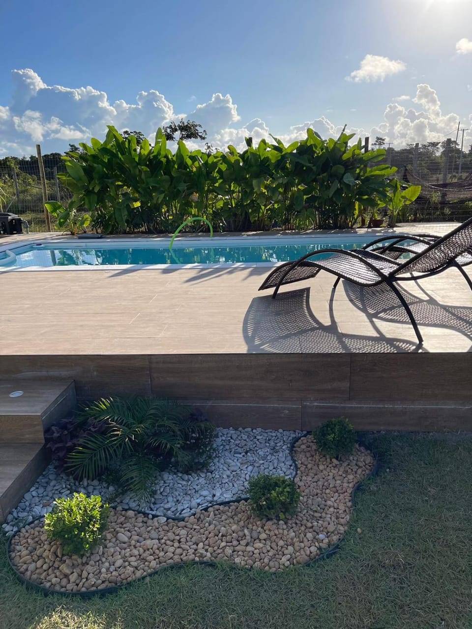Pool view, Swimming pool, sunbed