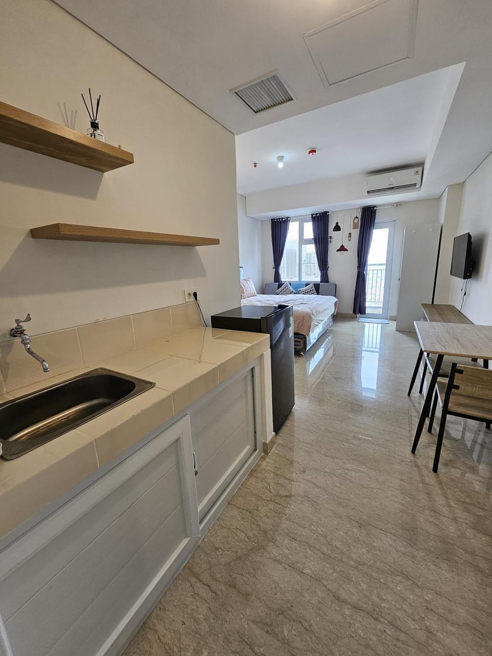 Apartment Studio Penthouse Podomoro Apartment in Indonesia