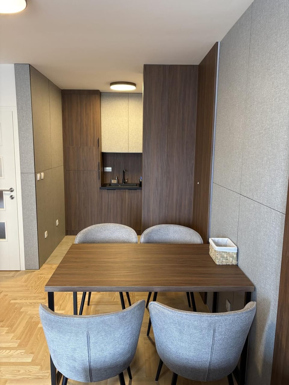 Stylish Mountain Retreat with Self Check-in near Jahorina & Sarajevo Apartment in Bosnia and Herzegovina