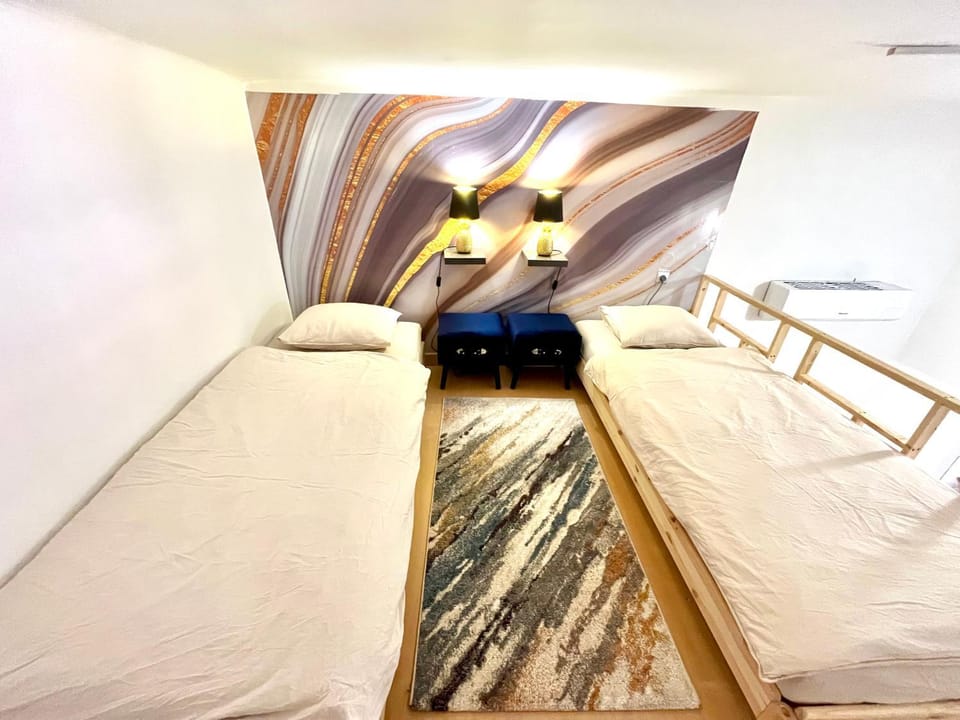 Esther Downtown Apartman- with AC& 5 beds Apartment in Budapest