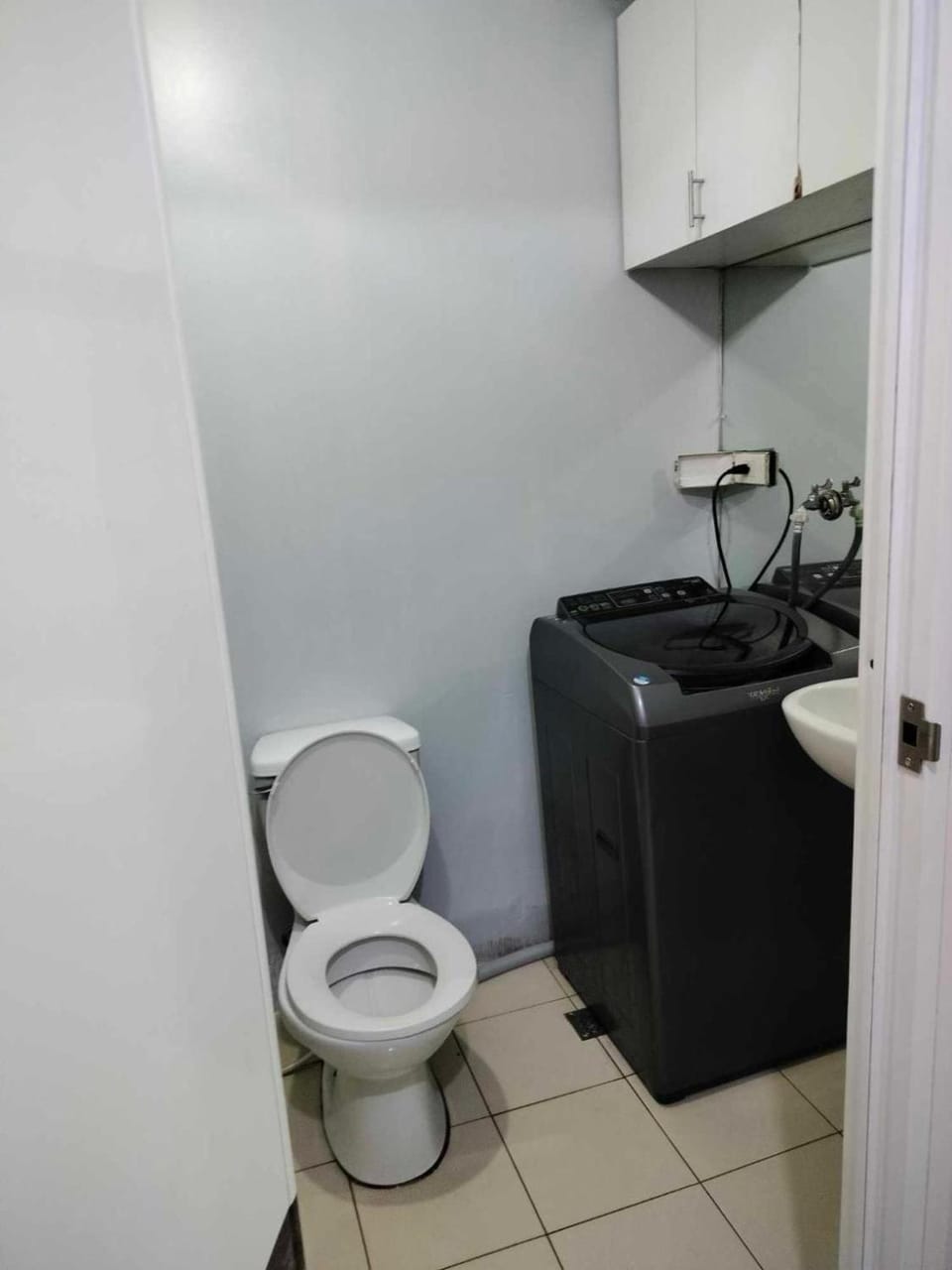 Toilet, Bathroom, washing machine