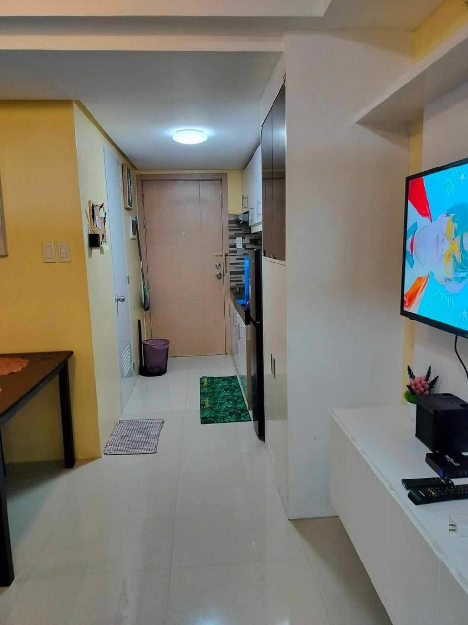 Spacious 1-Bedroom Condo in Quezon City with Private Pool House in Quezon City