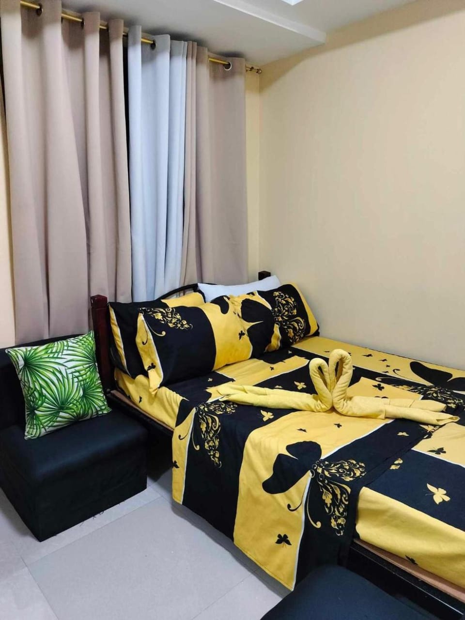 Bed, Bedroom