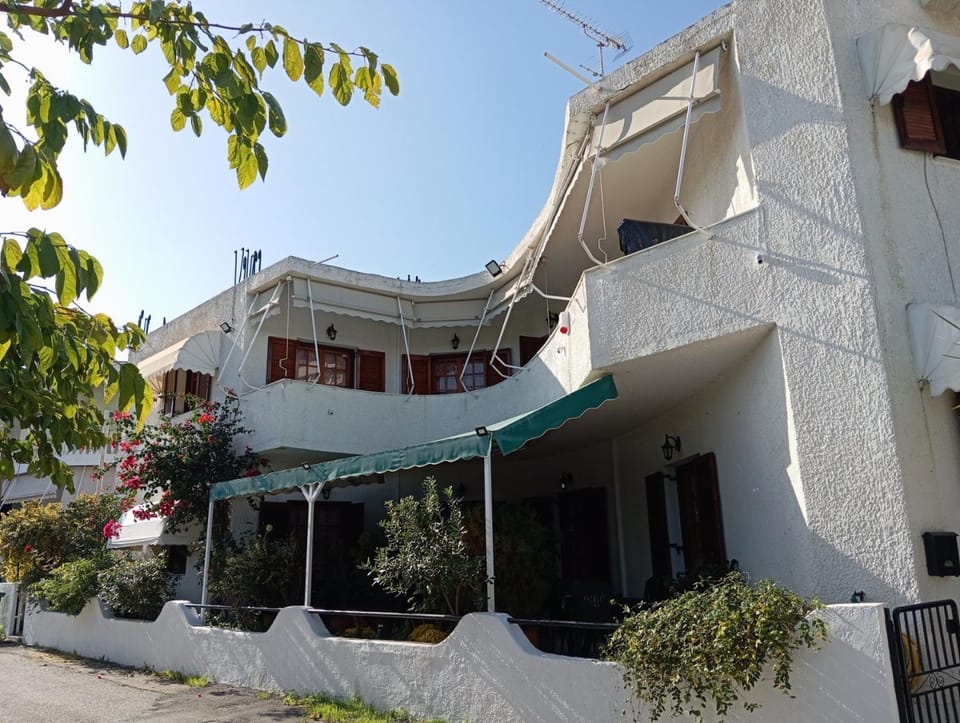 Akrata Golden Beach House Apartment in Peloponnese, Western Greece and the Ionian