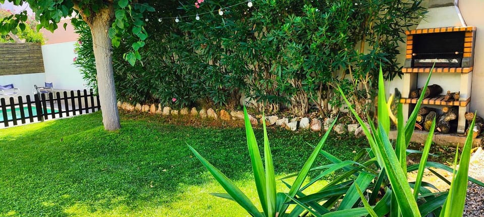 BBQ facilities, Garden