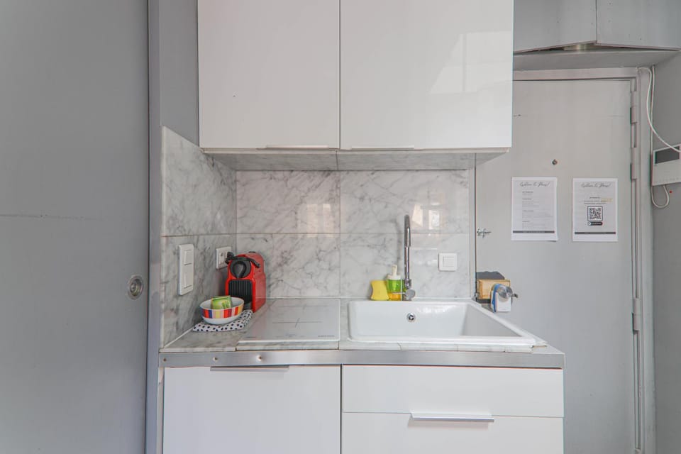 Kitchen or kitchenette, stove
