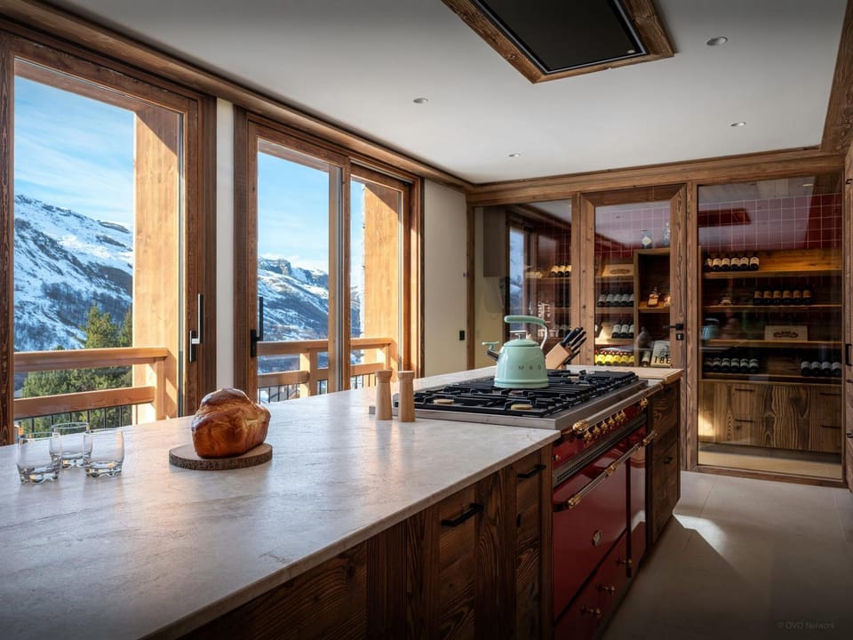 Kitchen or kitchenette, Mountain view