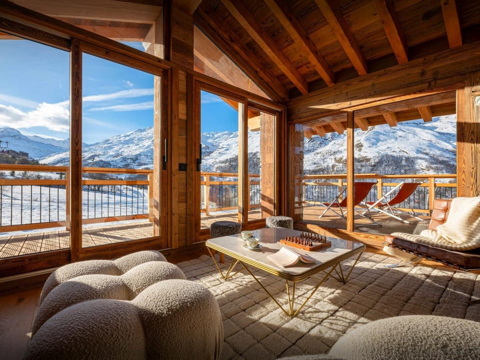 Day, Natural landscape, Summer, View (from property/room), Living room, Seating area, Mountain view