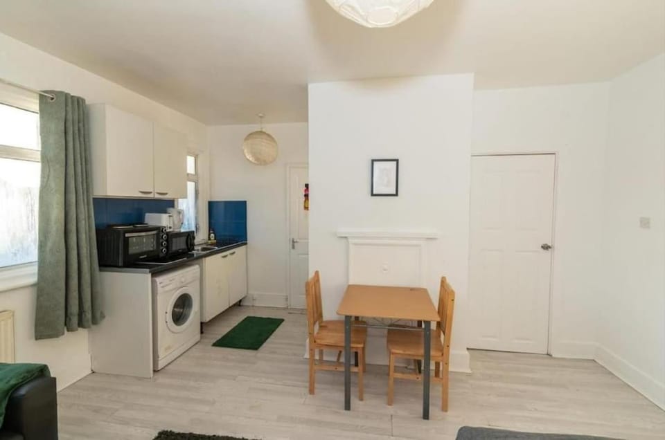 Tranquil Studio in Harlesden Apartment in London