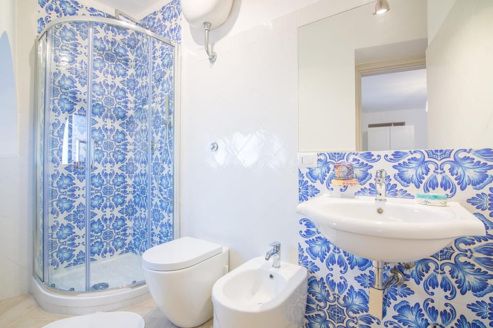 Shower, Toilet, Bathroom, bidet