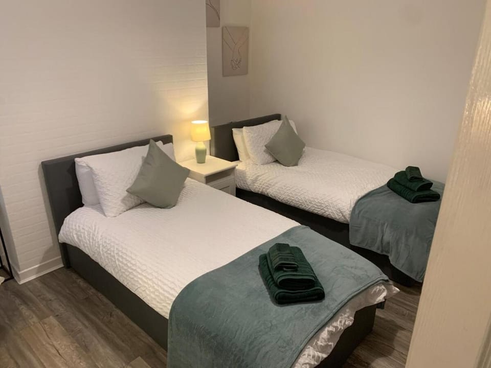 Well-equipped studio apartment Apartment in Stretford
