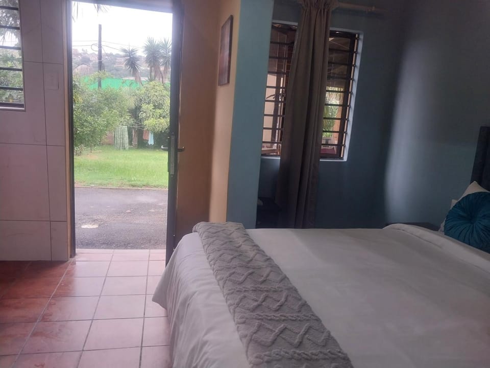 Suburban Inn Bluff Apartment in Durban