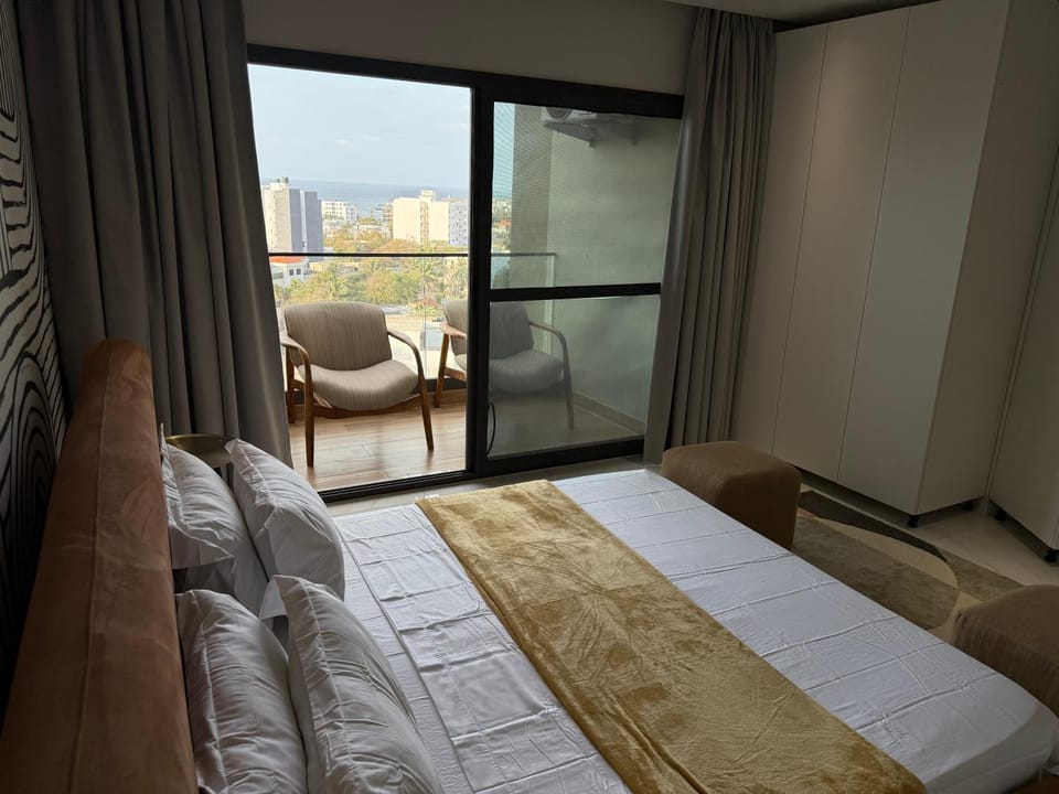 Bed, Bathroom, TV and multimedia, Balcony/Terrace, Bedroom, cot, storage