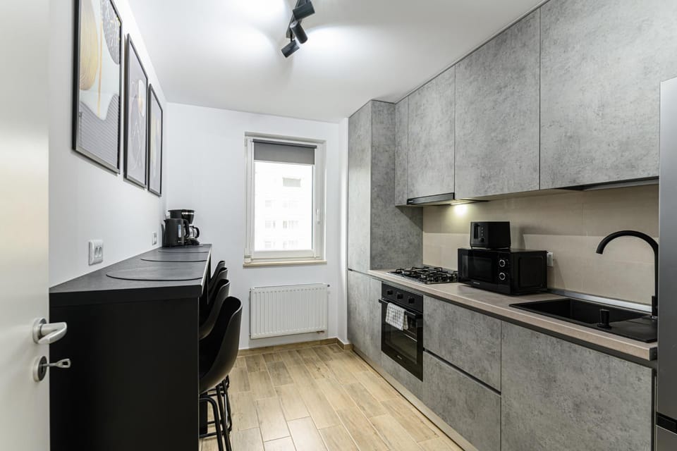 Coffee/tea facilities, Kitchen or kitchenette, oven, stove, toaster