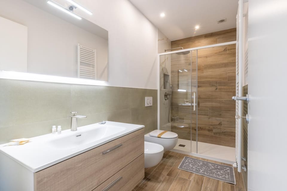 Shower, Bathroom