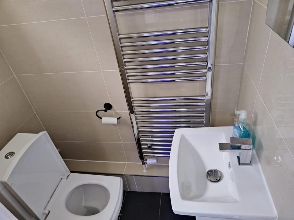 Barnsley cozy home House in Borough of Barnsley