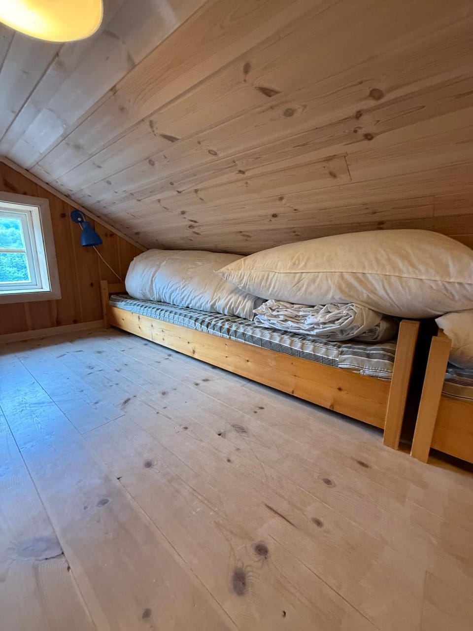 Beautiful Fjord Cabin near Bergen with Boat and Private Garden Cabin in Vestland