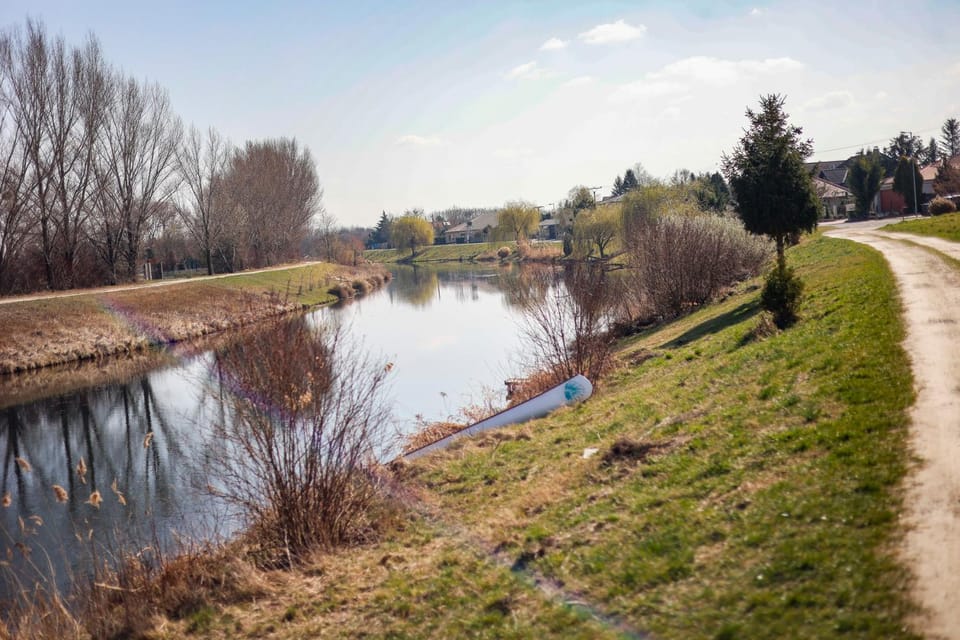 Day, Neighbourhood, Natural landscape, River view