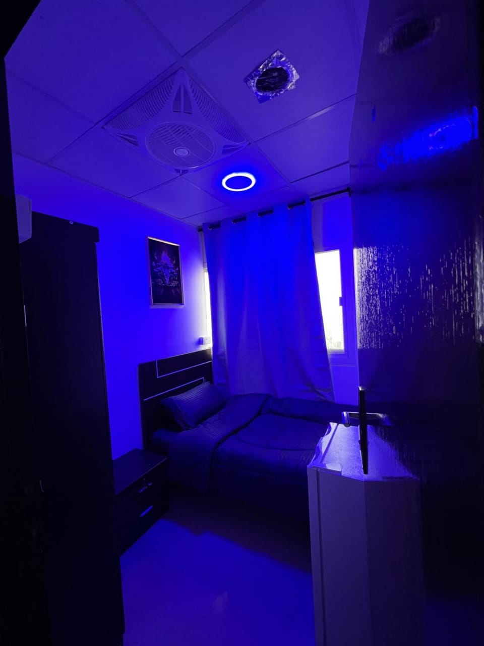 Luxury private room beside park and bus station Bed and Breakfast in Al Sharjah
