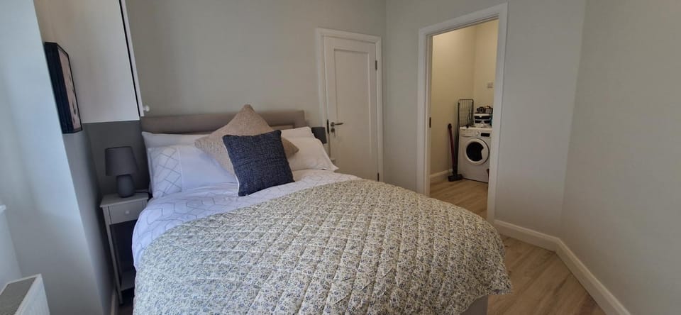 Newly Refurbed 1BD Cottage in Prime Location House in Dublin