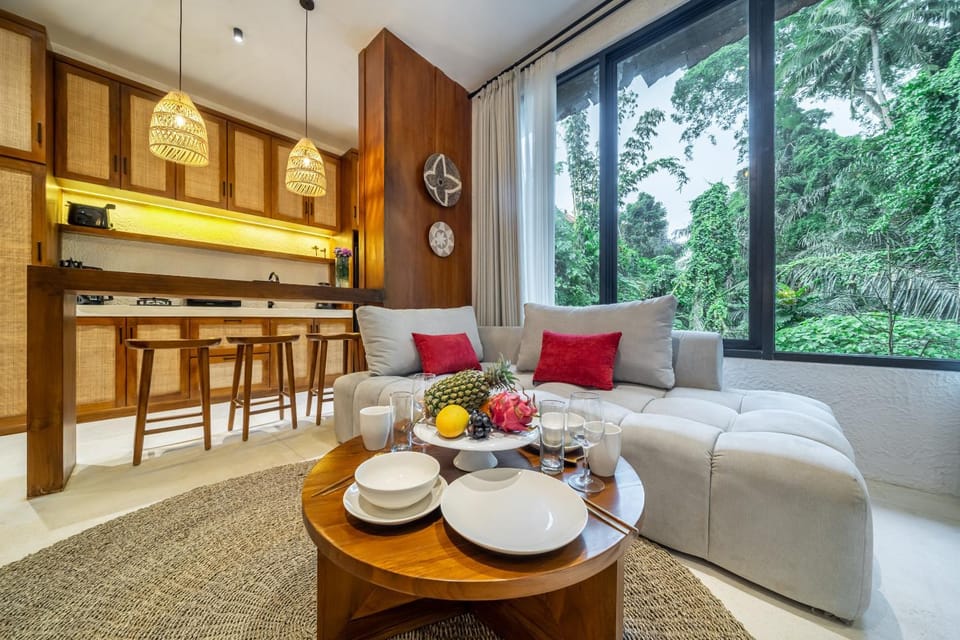 View (from property/room), Kitchen or kitchenette, Living room, Seating area