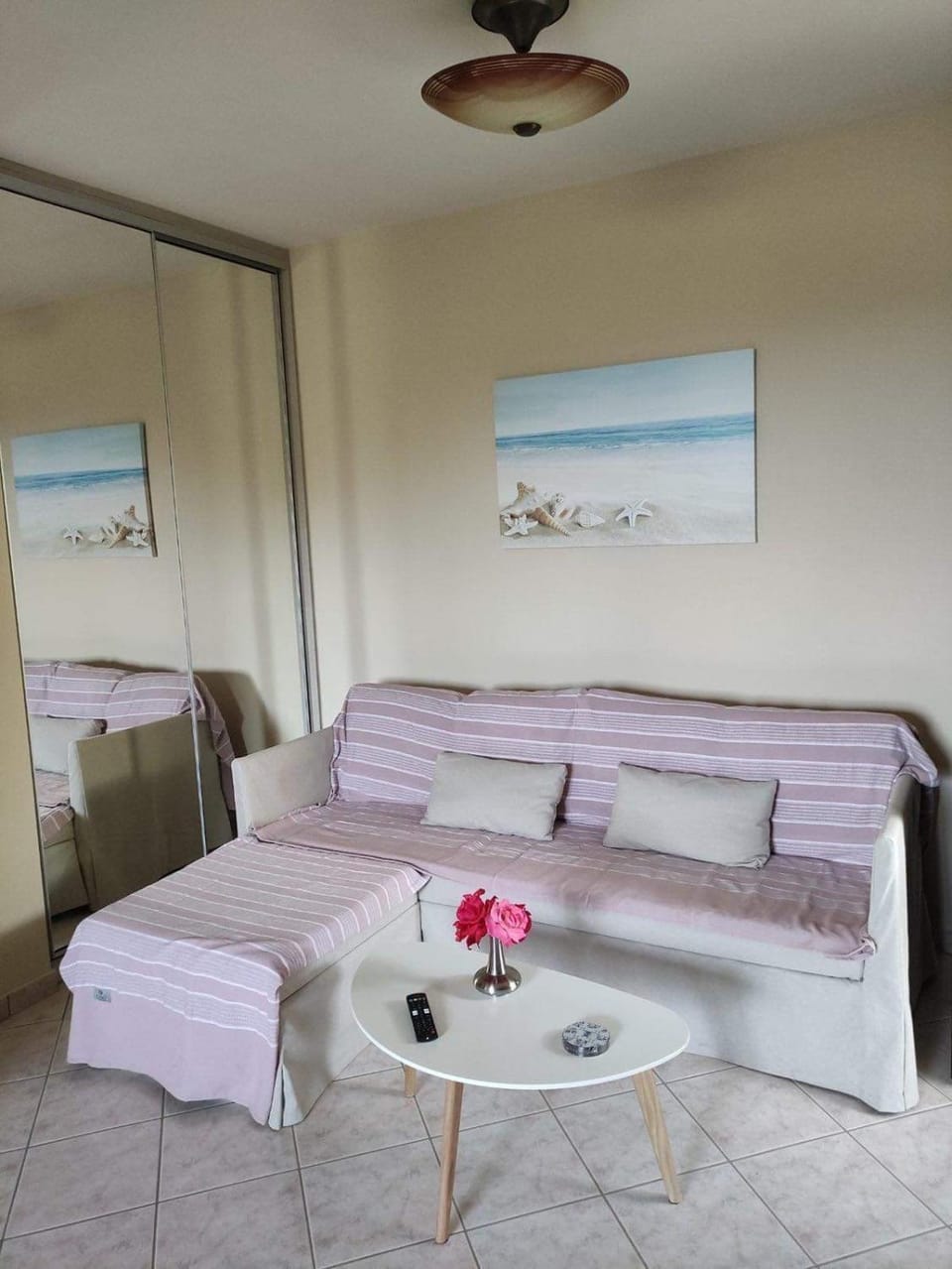 Ioanna's sweet & cozy apartment with garden view Apartment in Islands