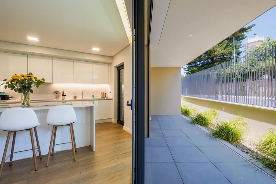 The Shoreline 1 by Portugal Portfolio Apartment in Lisbon District