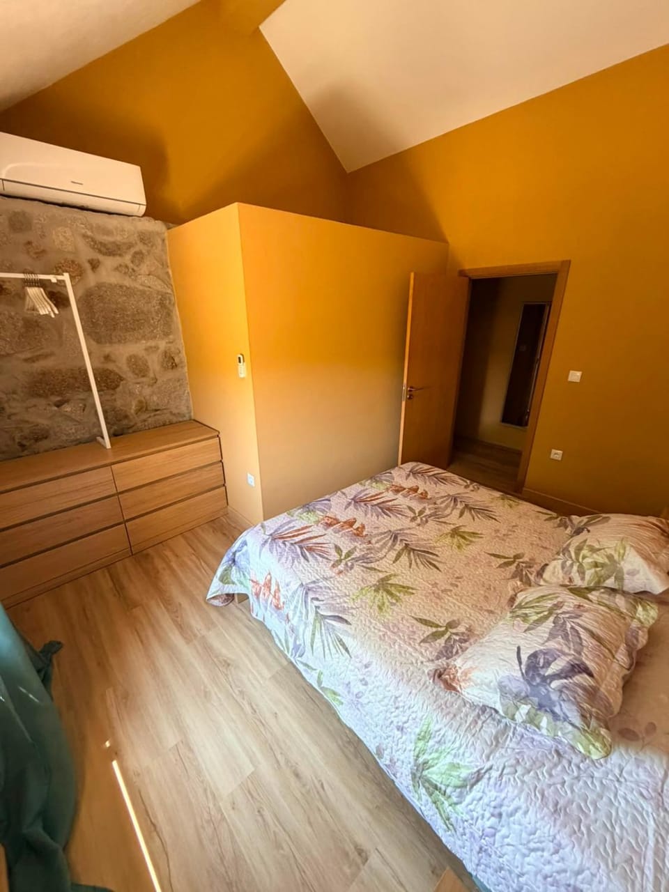 Bed, Bedroom, wardrobe