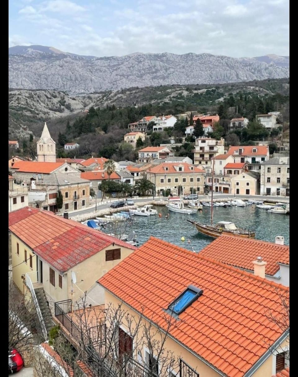 Apartman M Apartment in Lika-Senj County