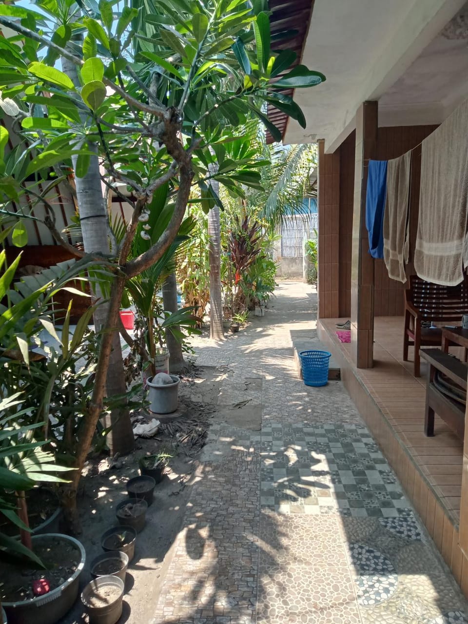 Mirna Homestay Bed and Breakfast in Pemenang