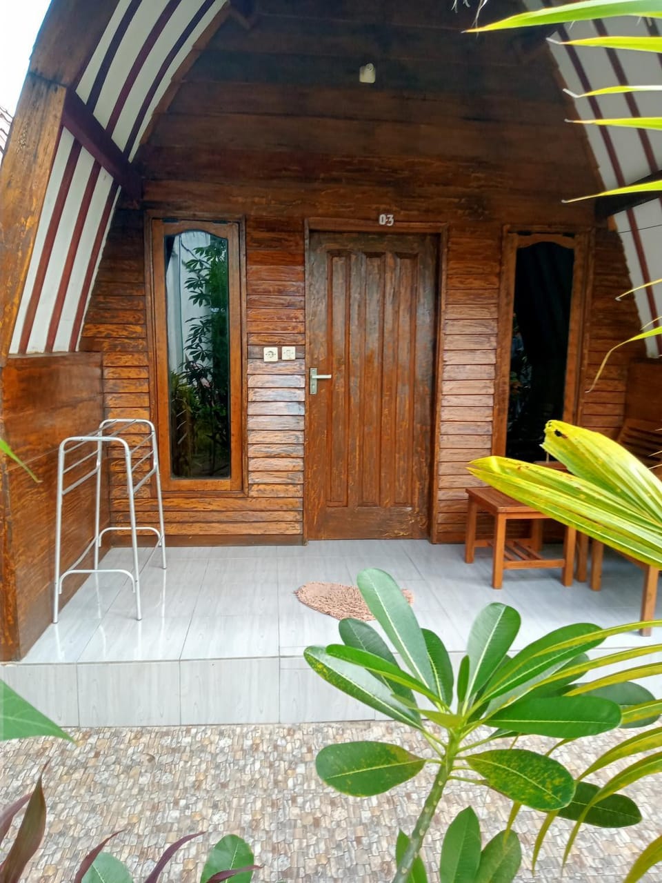 Mirna Homestay Bed and Breakfast in Pemenang