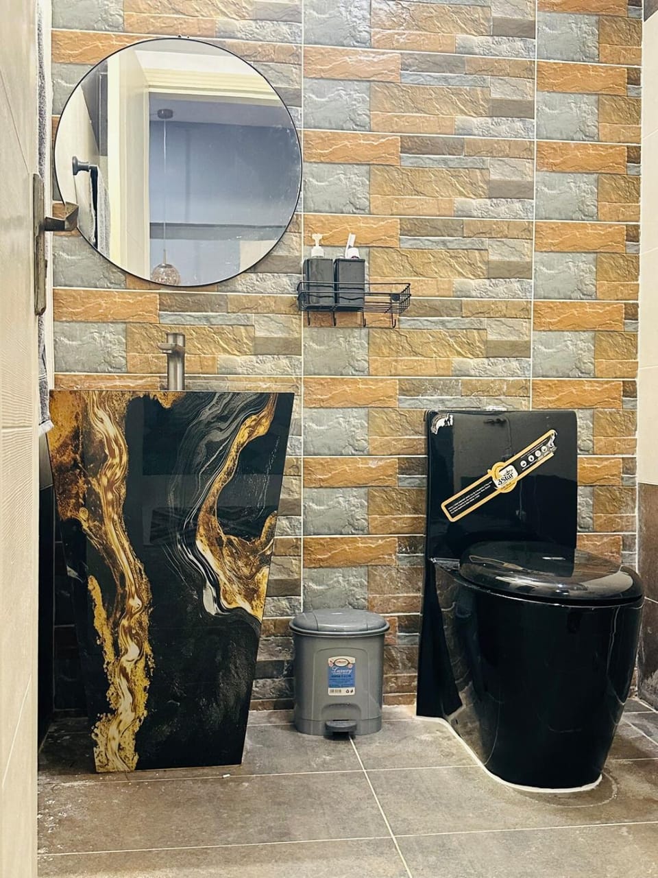 Cozy 2bed Studio Apt at DHA VI - Kh-Bukhari Apartment in Karachi