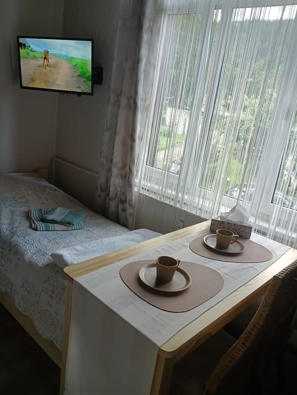 Coffee/tea facilities, Kitchen or kitchenette, Photo of the whole room