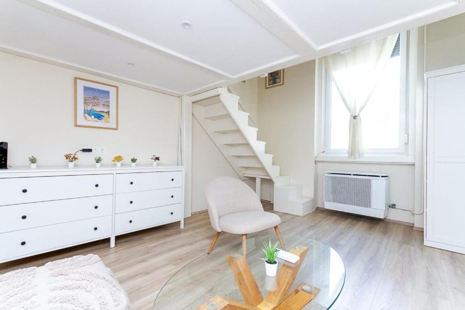 Old Town Elegance on Dohány Street by NW Apartment in Budapest