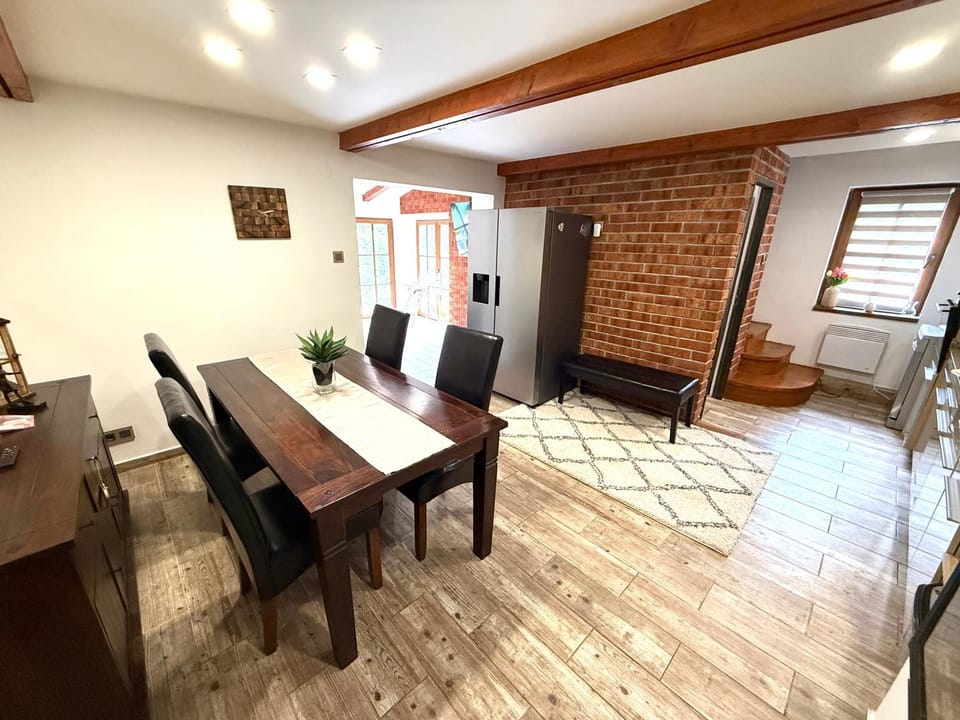 Horský dům pod přehradou u sjezdovky a potůčka v horách House in Saxony