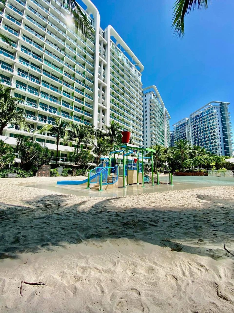 1BR Apartment Unit Azure Urban Resort Residences Apartment hotel in Paranaque