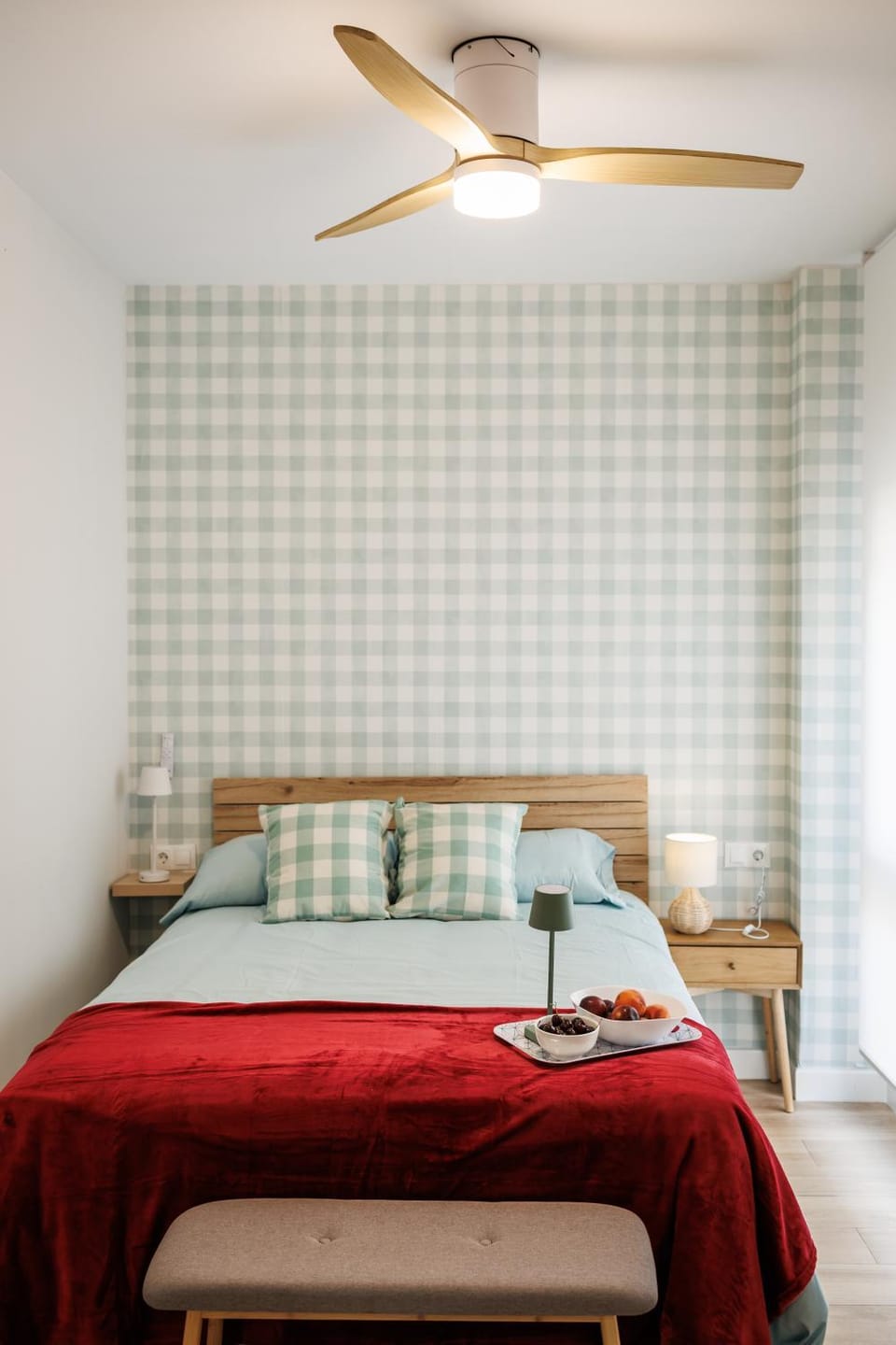 Bed, Photo of the whole room, Bedroom