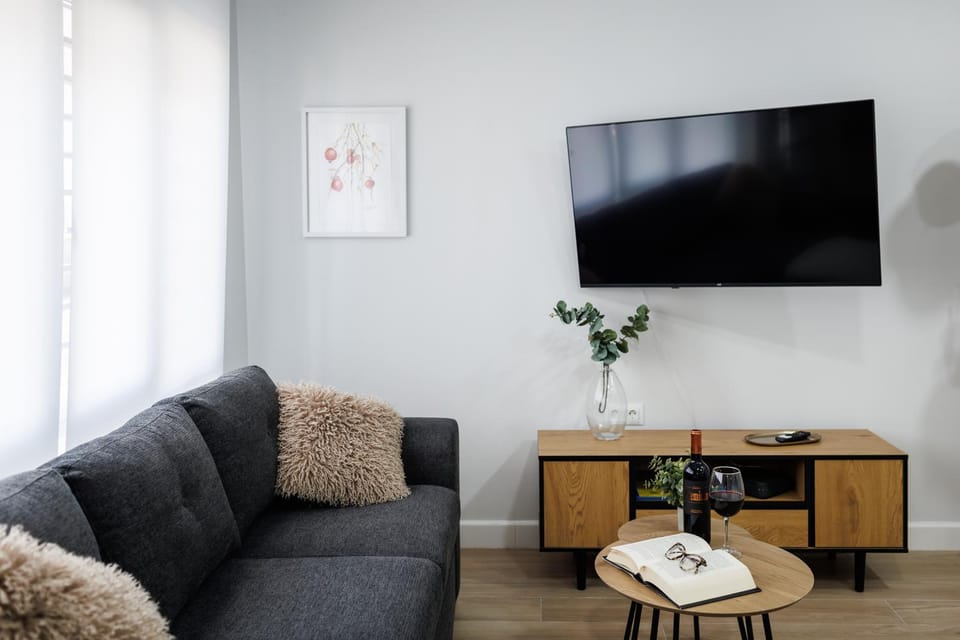 TV and multimedia, Living room, Seating area