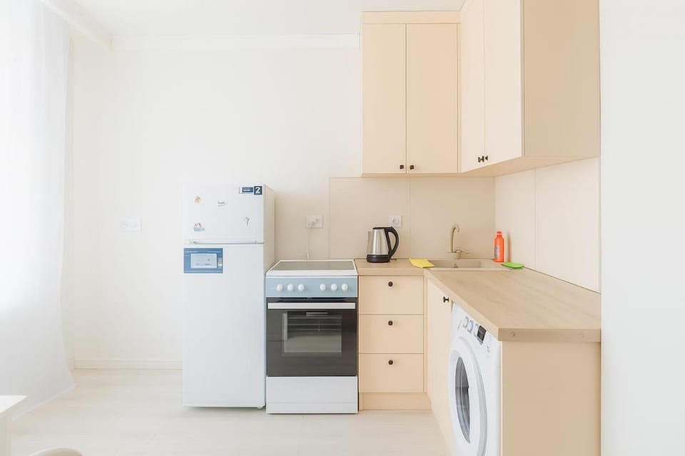 Coffee/tea facilities, Kitchen or kitchenette, oven, stove, washing machine