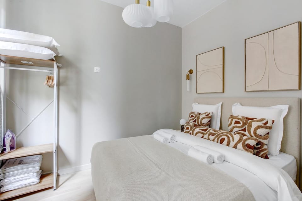 Bed, Bedroom, wardrobe