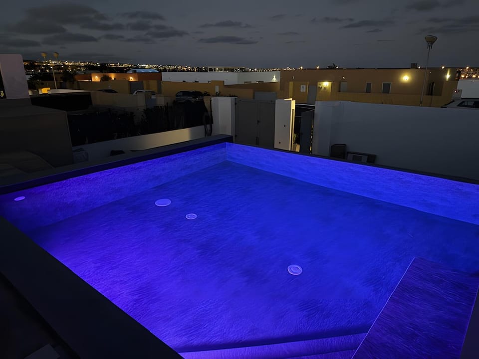 Property building, Swimming pool